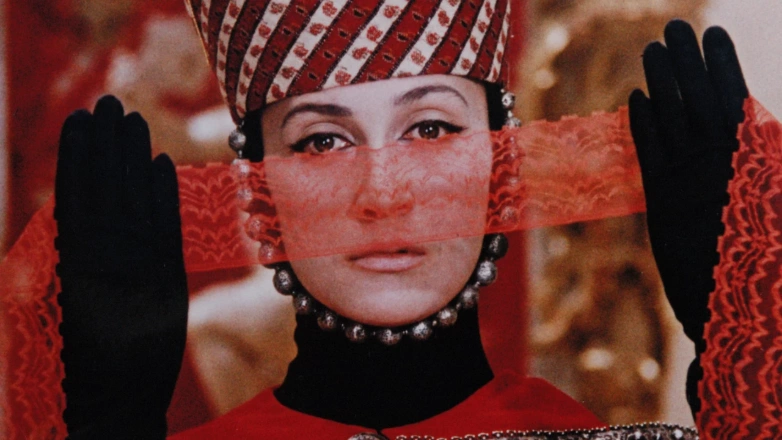 https://mubi.com/en/ge/films/the-color-of-pomegranates https://mubi.com/en/ge/films/the-color-of-pomegranates